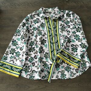 Gorgeous LOFT silky blouse